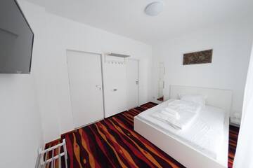 Фото номера Одноместный номер с ванной Отели типа «постель и завтрак» Vivo House г. Тыргу-Муреш 6