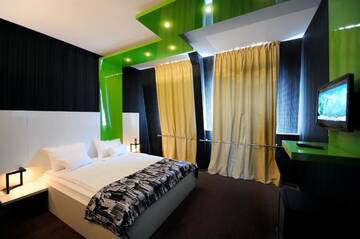 Фото номера Двухместный номер Делюкс с 1 кроватью Отель Plaza V Executive Hotel г. Тыргу-Муреш 6