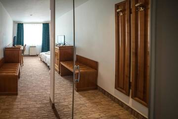 Фото номера Классический двухместный номер с 1 кроватью Гостевой дом Villa Helvetia г. Тыргу-Муреш 21