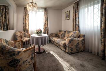 Фото номера Классический люкс Гостевой дом Villa Helvetia г. Тыргу-Муреш 9