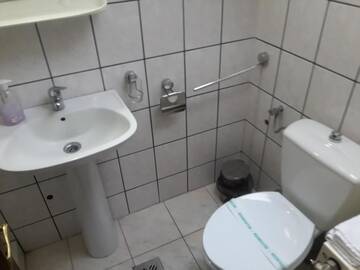 Фото номера Двухместный номер с 1 кроватью Гостевой дом Pensiunea Doina &amp; Jenő г. Тыргу-Муреш 10
