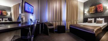 Фото номера Двухместный номер Делюкс с 1 кроватью 5* Отель Plaza V Hotel г. Тыргу-Муреш 2