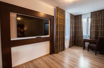 Фото номера Двухместный номер Делюкс с 1 кроватью Гостевой дом Casa Adria г. Тыргу-Муреш 5